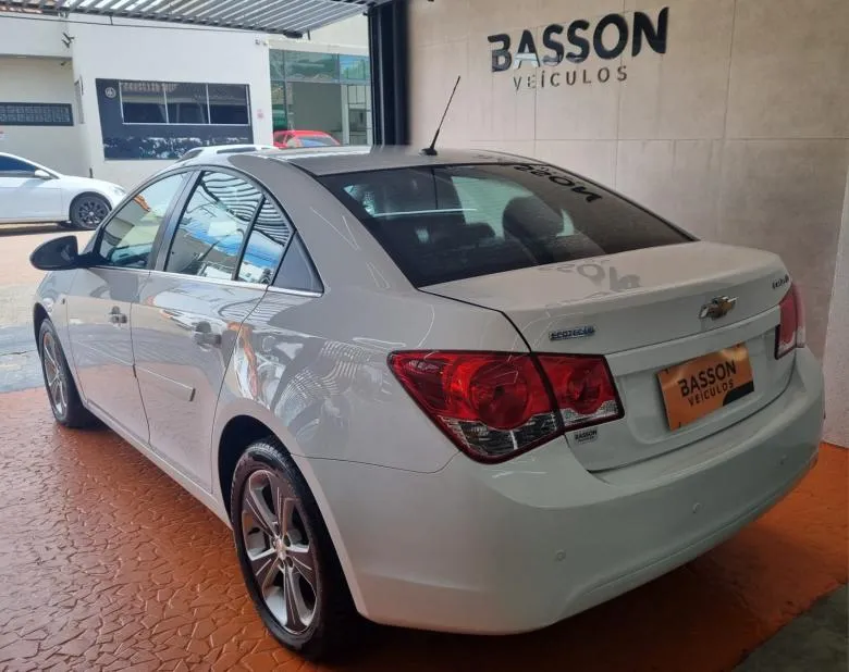 GM - Chevrolet - CRUZE LT 1.8 16V FlexPower 4p Aut.  Gasolina